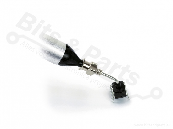 Vacuum pick-up tool
